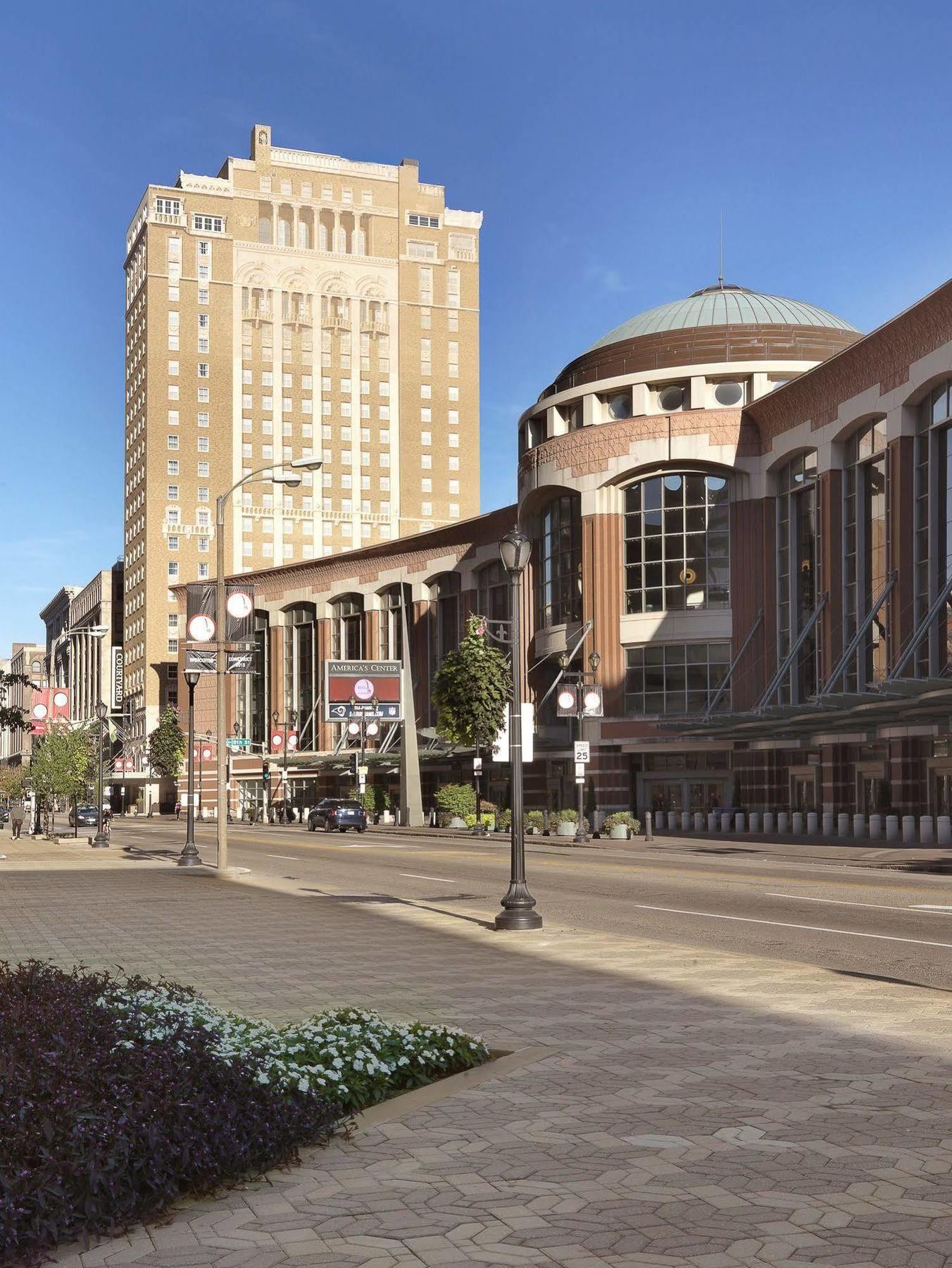 Courtyard St. Louis Downtown/Convention Center Saint Louis Exterior foto